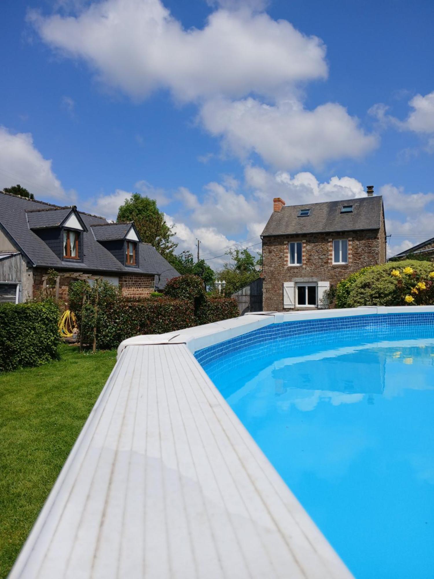 Le Jardin B&B Isigny-le-Buat Exterior foto