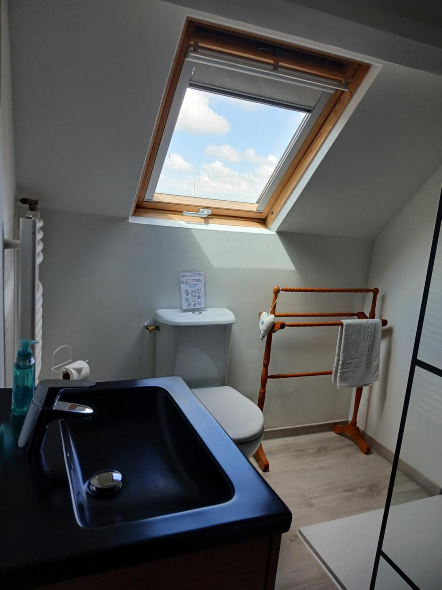 Le Jardin B&B Isigny-le-Buat Exterior foto